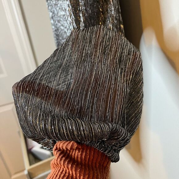 Nine West Metallic-Threaded Blouson-Sleeve Top Size Medium - Picture 7 of 11